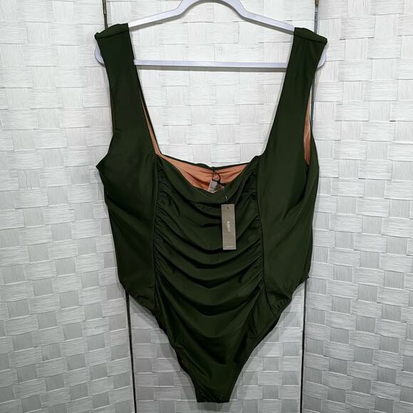 J. Crew Women’s Ruched Square Neck One Piece Swimsuit Safari Green Plus Size 24 - Picture 12 of 15